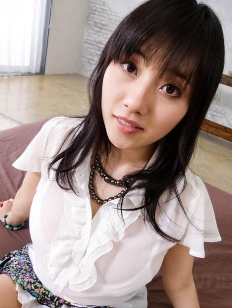 Azusa Nagasawa star du porno chaude image