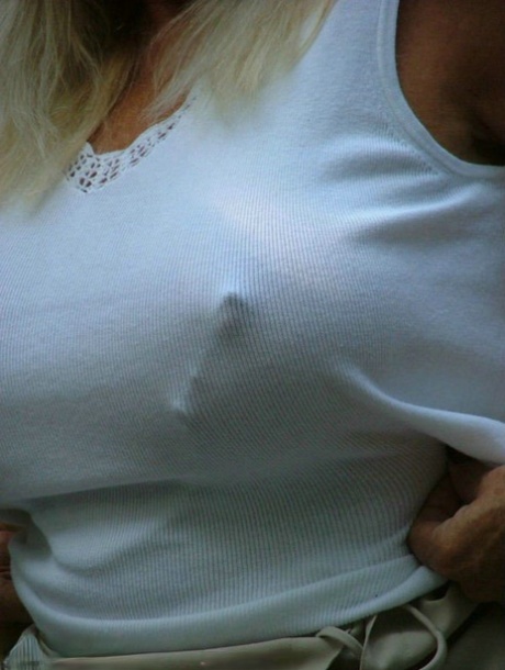 seins de mamie matures meilleur nu des photos