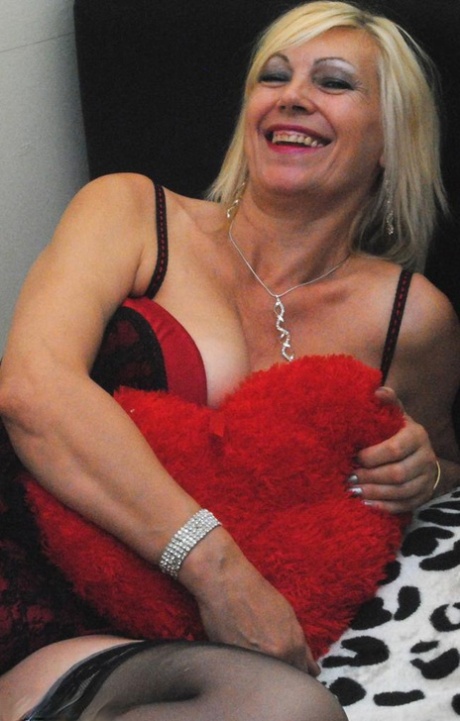 vieille femme mécanicien adulte xxx des photos