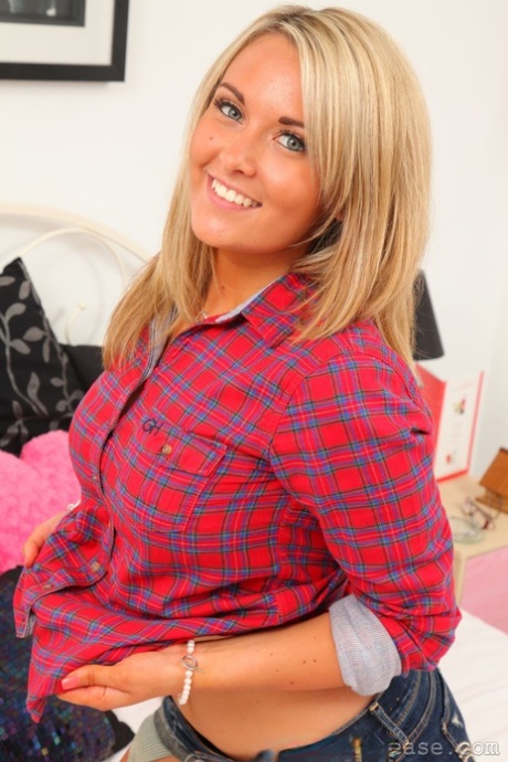 Zoe Alexandra actrice xxx des photos